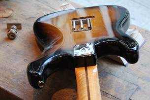 FENDER "Eric Johnson "Virginia" Strat" HARDCASE, 3, 47 KG