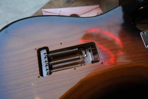 FENDER "Eric Johnson "Virginia" Strat" HARDCASE, 3, 47 KG