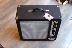 TONE KING "Falcon Grande Black Combo"