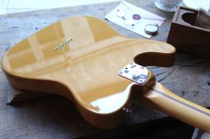 FENDER "American Professional II Telecaster,Butterscotch Blonde, Maple" HARDCASE. 3, 19 KG