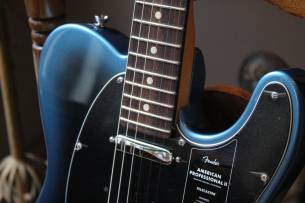 FENDER "American Professional II Telecaster,Dark Night, Rosewood" HARDCASE, 3, 59 KG
