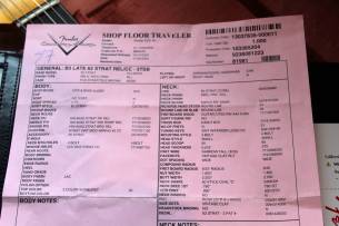 FENDER Custom Shop Late 1962 Stratocaster Relic Closet Classic Hardware, 3-Colour Sunburst