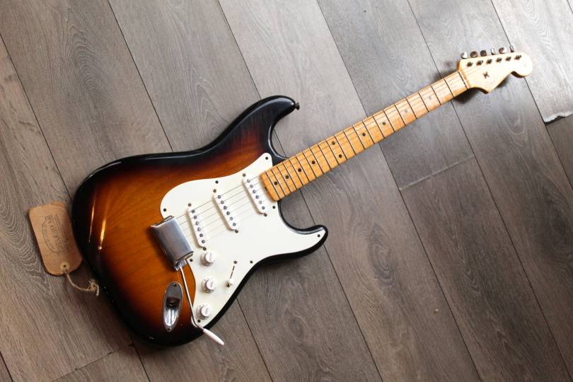 FENDER "Eric Johnson "Virginia" Strat" HARDCASE, 3, 47 KG
