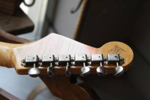 FENDER "Eric Johnson "Virginia" Strat" HARDCASE, 3, 47 KG
