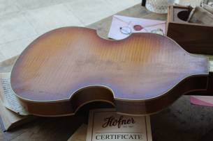 HOFNER Violin Bass 500/1 Relic 61 HARDCASE, 2, 22 KG