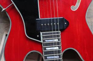 EASTMAN T64/TV-T Vintage Red with Hardcase, 2, 53 KG