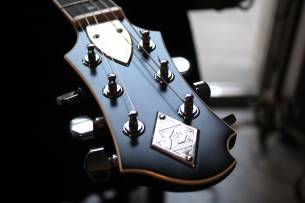 GRECO GZMF500, Metal Front, Back in Black by ZEMAITIS, HARDCASE, 4, 05 KG