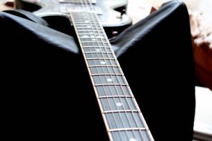 GRECO GZMF500, Metal Front, Back in Black by ZEMAITIS, HARDCASE, 4, 05 KG