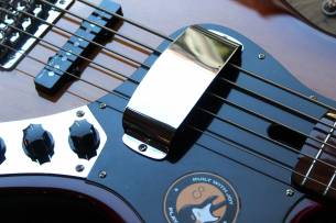 SIRE Marcus Miller V5, 5 Strings, Tobacco Sunburst, 4, 4 KG