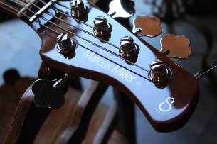 SIRE Marcus Miller V5, 5 Strings, Tobacco Sunburst, 4, 4 KG