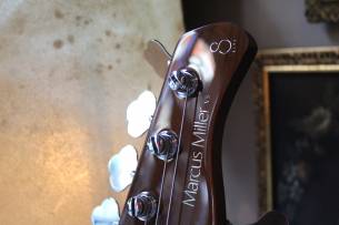 SIRE Marcus Miller V5, 5 Strings, Tobacco Sunburst, 4, 4 KG