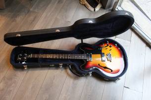EPIPHONE Rivoli II VC, Made in Korea in the Year 2000, Hardcase, 4, 25 KG