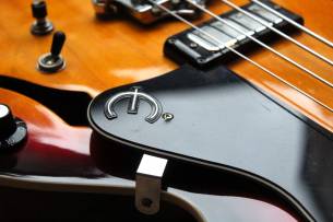 EPIPHONE Rivoli II VC, Made in Korea in the Year 2000, Hardcase, 4, 25 KG