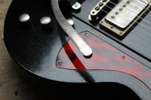 EASTMAN Juliet/v Bigsby Antique Black, GIGBAG ,3, 333 KG