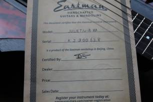 EASTMAN Juliet/v Bigsby Antique Black, GIGBAG ,3, 333 KG