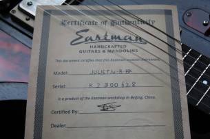 EASTMAN Juliet/v Bigsby Antique Black, GIGBAG ,3, 333 KG