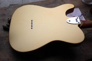 FENDER Made in Japan Hybrid Telecaster Custom Limited Run Roasted Maple Neck with Gig Bag, 2,46 KG