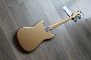 FENDER "Mustang Bass PJ Firemist Gold" LIMITED EDITION