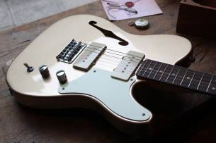 SQUIER Limited Paranormal Cabronita Telecaster Thinline, Matched Head, Shorelin Gold 2, 60 KG
