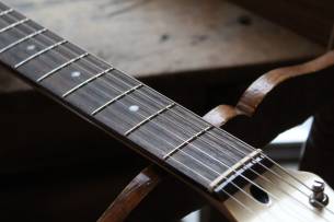 SQUIER Limited Paranormal Cabronita Telecaster Thinline, Matched Head, Shorelin Gold 2, 60 KG