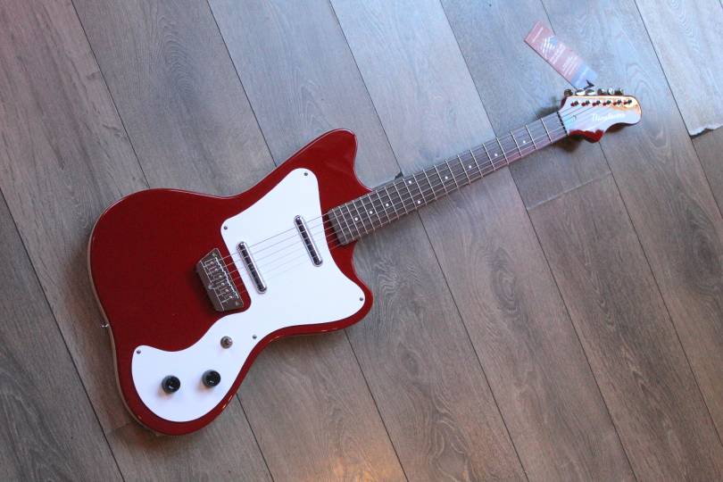 DANELECTRO 67 Dano Red