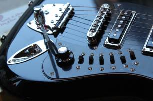 HAGSTROM Retroscape / H-III, Black, 3, 80 KG