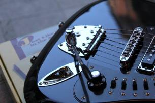 HAGSTROM Retroscape / H-III, Black, 3, 80 KG