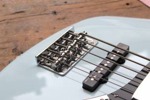 SIRE Marcus Miller V3 2nd Generation, 5 strings, Sonic Blue, 4, 23 KG