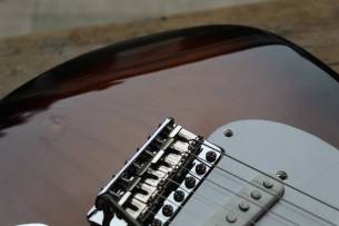 FENDER 70th Anniversary American Vintage II 1954 Stratocaster, Maple Fingerboard, 2-Color Sunburst , HARDCASE, 3, 97 KG