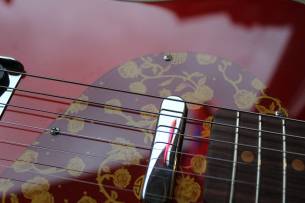 FENDER Limited Edition Raphael Saadiq Telecaster, Rosewood Fingerboard, Dark Metallic Red, HARDCASE, 3, 62 KG