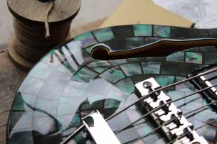 DUESENBERG Alliance Soundgarden Black Hole Sun Chris Cornell, HARDSCASE, 3, 93 KG, 100 units Worldwide