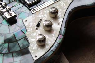 DUESENBERG Alliance Soundgarden Black Hole Sun Chris Cornell, HARDSCASE, 3, 93 KG, 100 units Worldwide