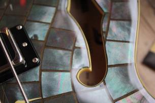 DUESENBERG Alliance Soundgarden Black Hole Sun Chris Cornell, HARDSCASE, 3, 93 KG, 100 units Worldwide