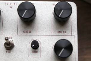 CORNERSTONE Colosseum White