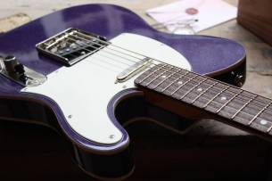 SQUIER Classic Vibe Baritone Custom Telecaster, Laurel Fingerboard, Parchment Pickguard, Purple Sparkle, 3, 27 KG