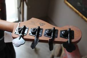 SQUIER Contemporary Active Precision Bass PH, Laurel Fingerboard, Black Pickguard, Sunset Metallic, 4, 35 KG