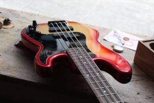SQUIER Contemporary Active Precision Bass PH, Laurel Fingerboard, Black Pickguard, Sunset Metallic, 4, 35 KG