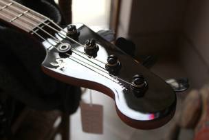 SQUIER Contemporary Active Precision Bass PH, Laurel Fingerboard, Black Pickguard, Sunset Metallic, 4, 35 KG