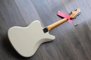FENDER Johnny Marr Jaguar HARDCASE, 3, 80 KG
