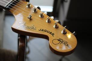 FENDER Johnny Marr Jaguar HARDCASE, 3, 80 KG