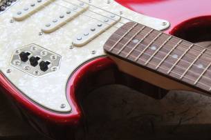 SQUIER Paranormal Cyclone Candy Apple Red, 3, 12 KG