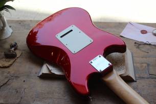 SQUIER Paranormal Cyclone Candy Apple Red, 3, 12 KG
