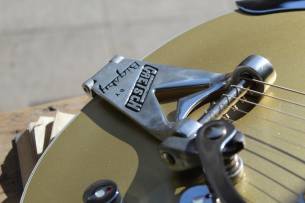 GRETSCH G6134T Limited Edition Penguin with Bigsby, Ebony Fingerboard, Casino Gold, HARDCASE, 4, 2 KG