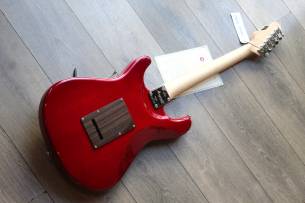 MAGNETO U-ONE Series | Sonnet Modern US-2300, See Thru Red Quilt, GIGBAG, 3, 63 KG