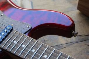 MAGNETO U-ONE Series | Sonnet Modern US-2300, See Thru Red Quilt, GIGBAG, 3, 63 KG