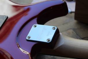 MAGNETO U-ONE Series | Sonnet Modern US-2300, See Thru Red Quilt, GIGBAG, 3, 63 KG