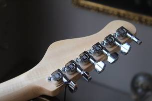 MAGNETO U-ONE Series | Sonnet Modern US-2300, See Thru Red Quilt, GIGBAG, 3, 63 KG