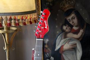 MAGNETO U-ONE Series | Sonnet Modern US-2300, See Thru Red Quilt, GIGBAG, 3, 63 KG