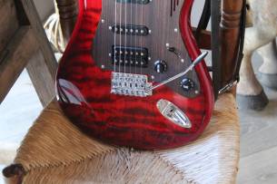 MAGNETO U-ONE Series | Sonnet Modern US-2300, See Thru Red Quilt, GIGBAG, 3, 63 KG