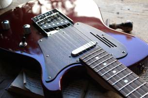 MAGNETO U-ONE Series | UT-Wave Classic UT-2300, Metallic Red, GIGBAG, 3, 26 KG